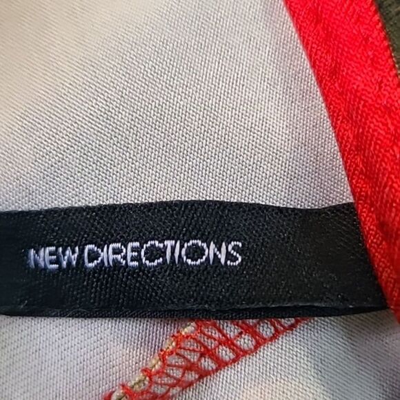 New Directions Colorful Ombre Top with Gold Grommets Neckline, Sz Large - Picture 7 of 8